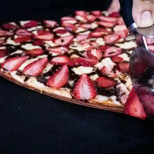 Pizza Nutella y Fresas