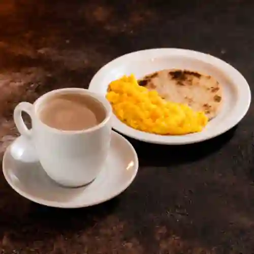 Combo Arepa Huevos y Chocolate