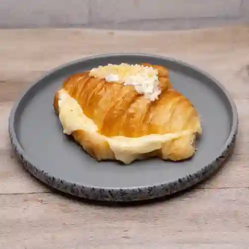 Croissant Tres Quesos