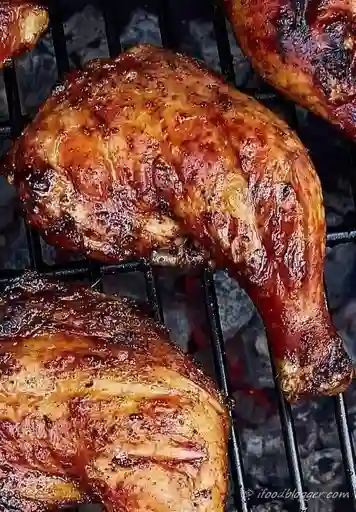 Pernil mixto acompañado de papa criolla