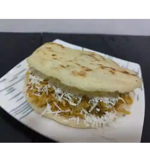 Arepa Pollo y Queso