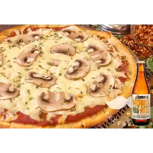 Combo Pizza Champiñón y Pollo + BBC Lager 330 ml