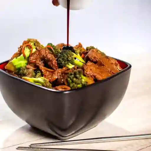 Lomito con Brócoli Grande