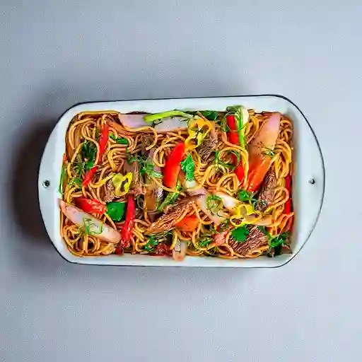 Tallarín Saltado