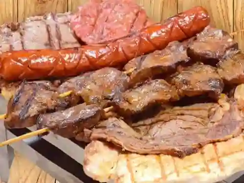 Combo Parrillada + Chicharron