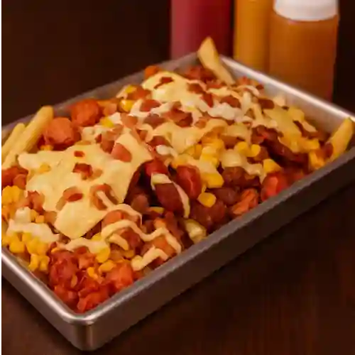 Papas Locas de Pollo + Bebida de la Casa