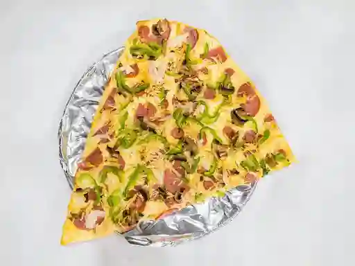 Pizzas Caprichosas Pollo Small Jamón Gaseosa 1 Lt