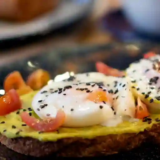 Tostada de aguacate