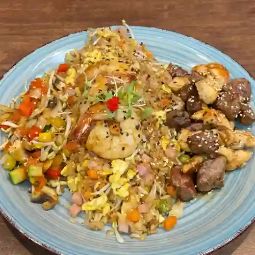 Yakimeshi mixto
