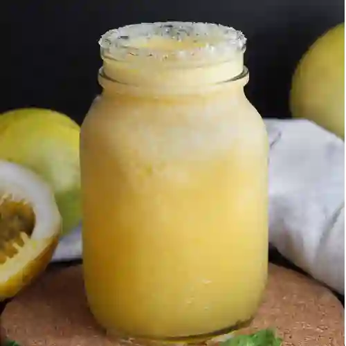 Jugo de Maracuyá en Leche 16 Oz