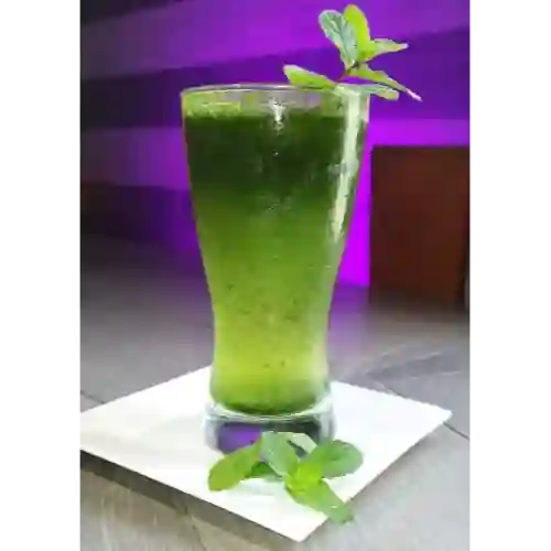 Limonada de Hierba Buena
