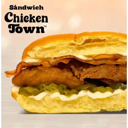 Sándwich Chicken Town