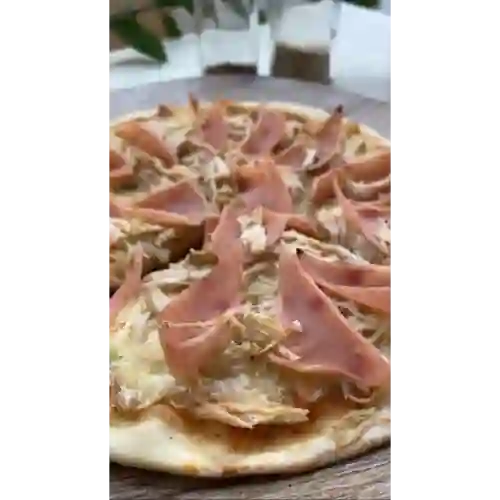 Pizza Pollo y Jamón Personal