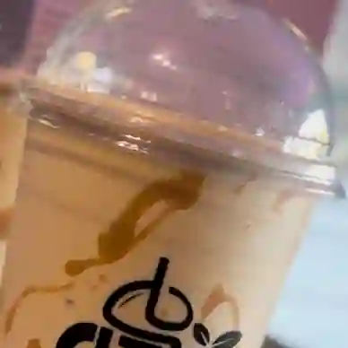 Batido mediano de banana caramelo