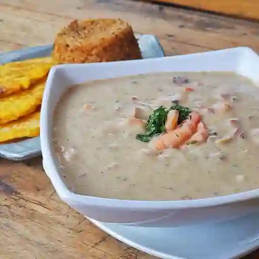 Cazuela de marisco