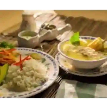 Ajiaco con Acompañamiento