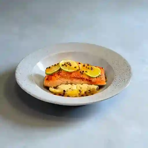 Salmón en Salsa de Maracuyá