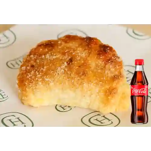 Combo Empanada de Arequipe + Coca Cola Original 300ML
