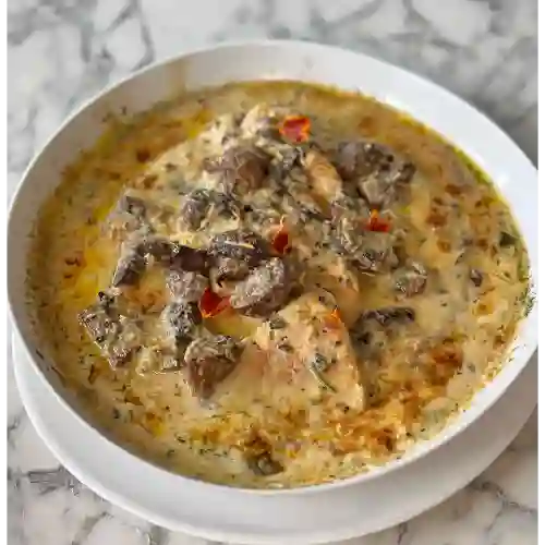 Pollo en Salsa de Champiñones