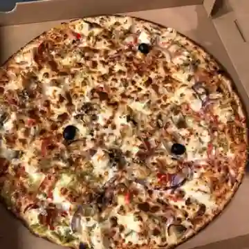 Pizza Mediana 40Cm 8 Porciones