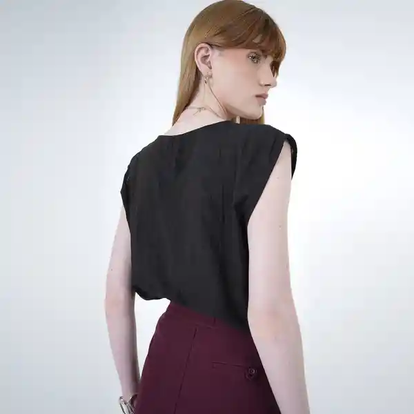 Blusa Manga Rodada Escote Redondo Negro M Fuera de Serie