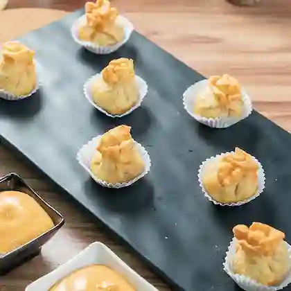 Saquitos de pollo con tocineta x 20