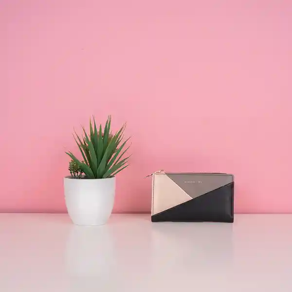 Cartera Para Mujer Larga Bloques Geométricos Negro Miniso