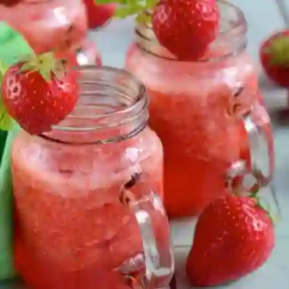 Jugo de Fresa en Agua