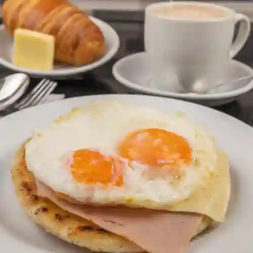 Combo de Arepa con Huevos Al Gusto