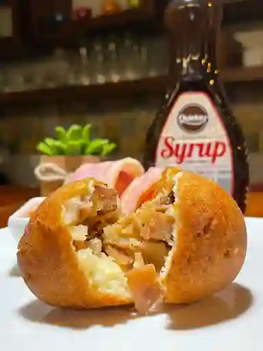 Buñuelo con Tocineta
