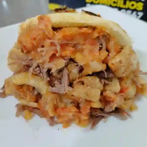 Arepa Chicharronuda