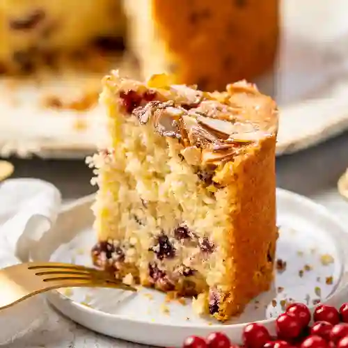 Torta de Almendras y Frutos Rojos