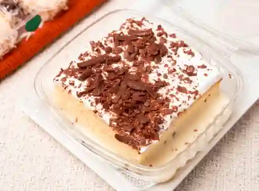 Tres Leches Porcion