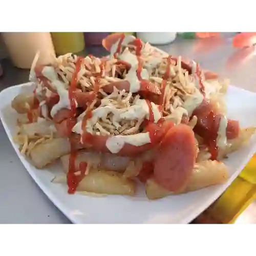Salchipapa Sencilla
