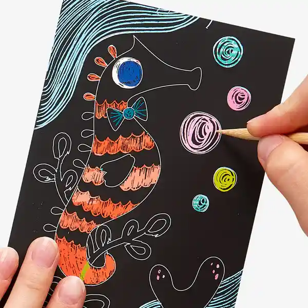 Ooly Kit de Arte Mini Scratch Peces