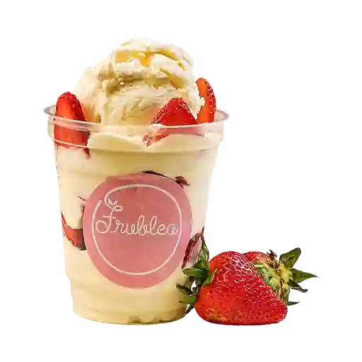 Fresas con Crema y Helado