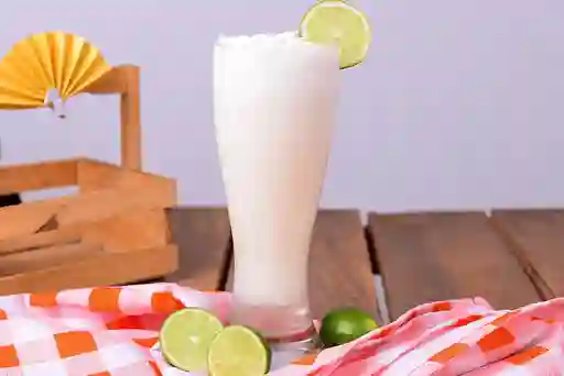 Limonada de Coco 16 Oz