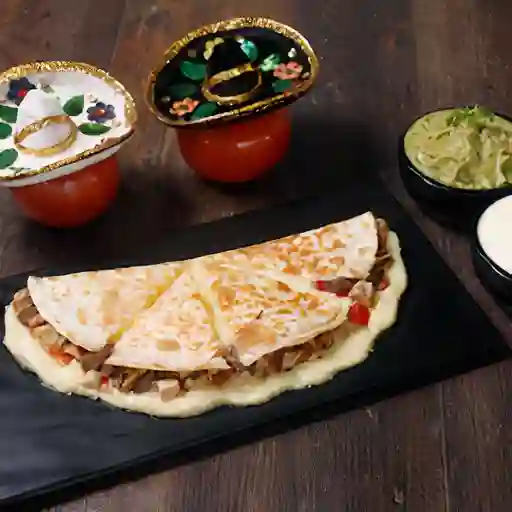 Quesadilla Solo Carne