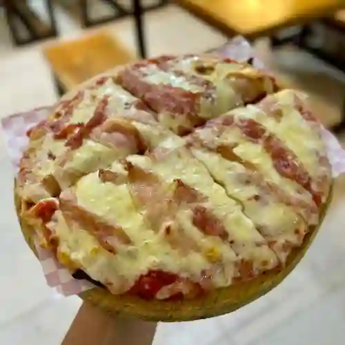 Pizza Tocineta (8 Porciones) 33cm