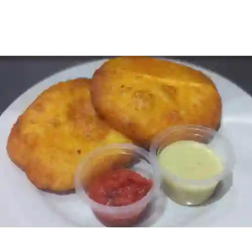 Arepa de Huevo, Carne Molida y Pollo