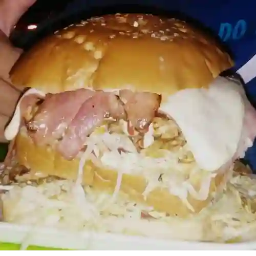 Super Hamburguesa Pernil Cerdo y Pollo