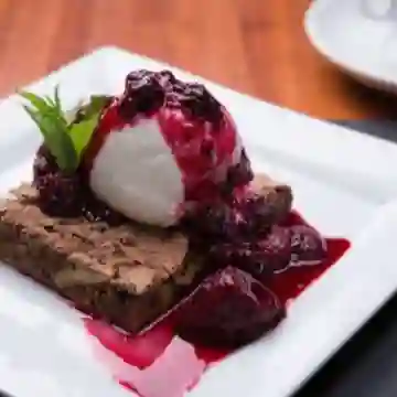 Brownie con Helado