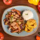 Pollo Salteado con Vegetales