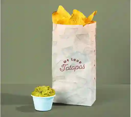 Totopos con Guacamole