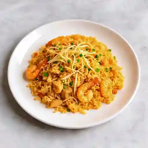 Arroz Frito Pollo ,cerdo y Camarón