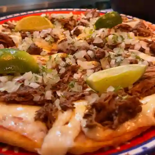 Pizza de Birria