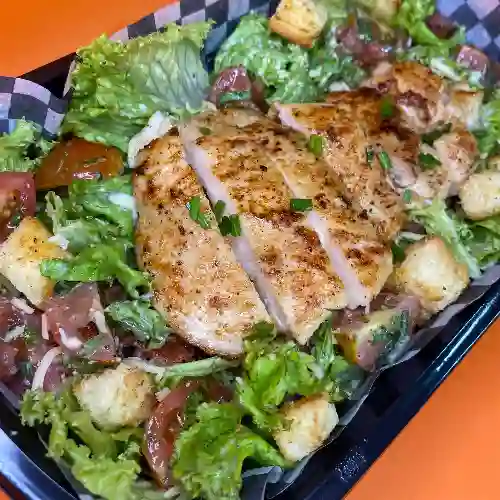 Ensalada César con Pollo