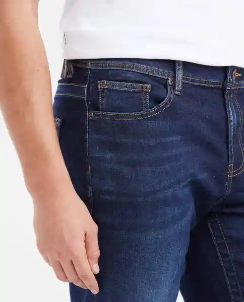 Jean Slim Fit- Famous Azul Clásico Oscuro Talla 32/32 Chevignon
