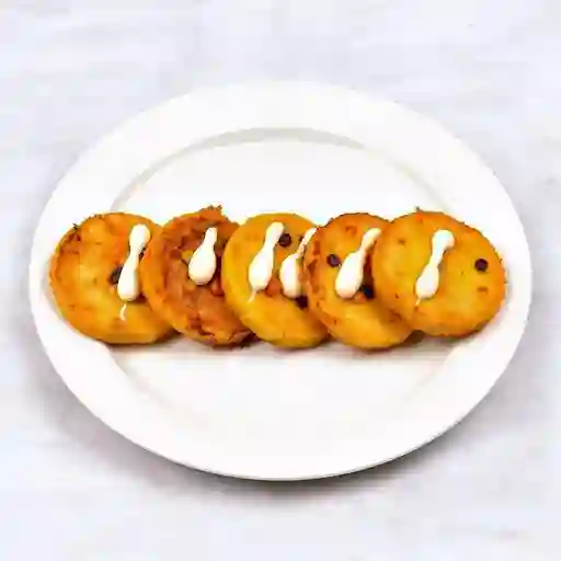 Patacones con Suero y Hogao