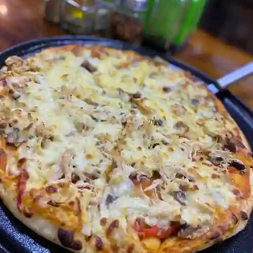 Pizza Pollo Champiñón